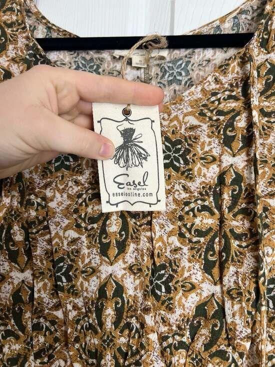 Easel Los Angeles Boho Floral Paisley Ruffle Bell Sleeve Peplum Blouse Size S - Picture 3 of 6